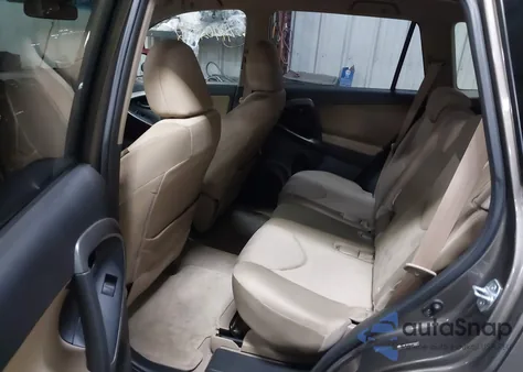 2010 Toyota Rav4 z USA, uszkodzony, nr VIN JTMBF4DV3AD036845